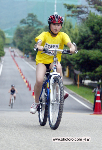 제2회 삼성출판사배 어린이 아쿠아슬론/트라이애슬론대회